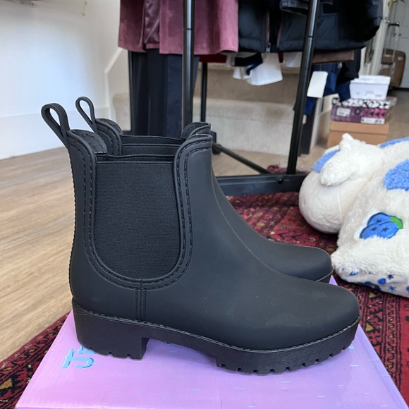 Cloudy Rain Booties - Picture 4 of 6